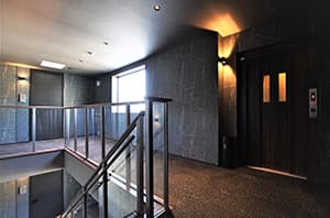 内廊下・エレベーター